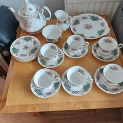 Royal albert Berkeley tea set
