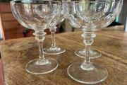 champagne glasses