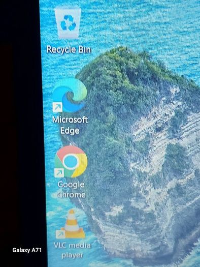 Lenovo V155-15API, AMD Ryzen 5 3500U with Radeon Vegan Mobile Gfx, 2.1GHz, 8GB Ram,  256GN SSD, Windows 11, Microsoft Edge, Chrome and VLC