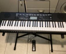 Casio CTK 3500 61 Keys Keyboard Synthesizer Bundle with Music Stand, Keyboard Stand and Foot Pedal in Excellent Condition