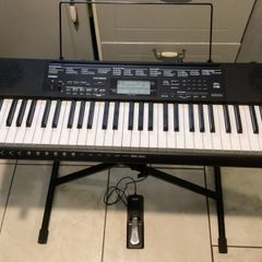 Casio CTK 3500 61 Keys Keyboard Synthesizer Bundle with Music Stand, Keyboard Stand and Foot Pedal in Excellent Condition