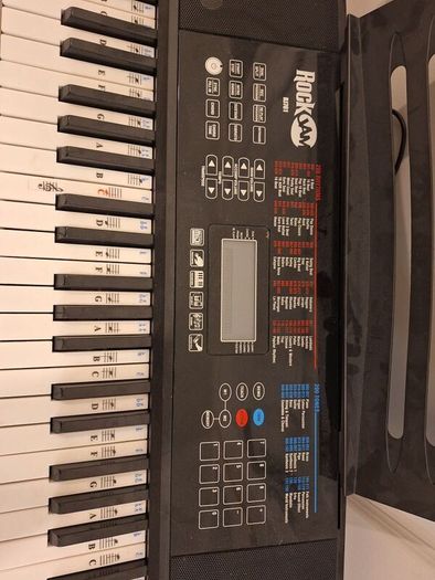 Kids piano with stool