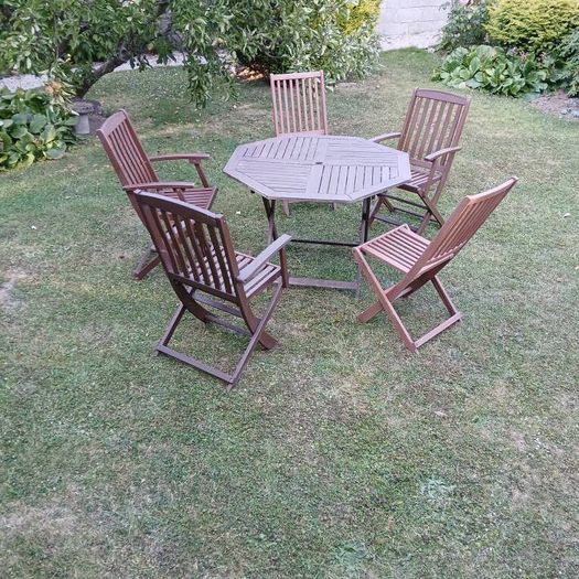 Garden table and chairs, parasol and cushions