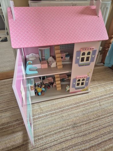 doll house