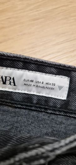 ZARA Straight Leg Jeans - 10