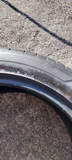 2 X Tyres 275/40 R19 105Y Hankook Ventus S1evo 3 Part Worn 5,67 mm