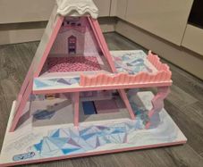 LOL doll house