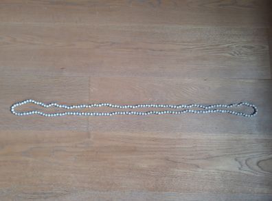 Long beaded necklace