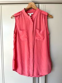 Banana republic sleeveless Silk shirt, (8/10 uk)
