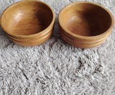 2x Retos Ltd vintage bowls