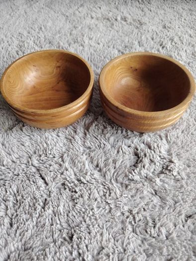 2x Retos Ltd vintage bowls