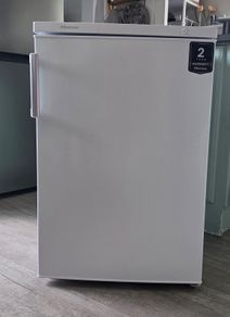 Hisense under counter freezer