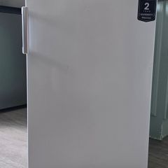 Hisense under counter freezer