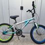 18 Glitch Boys BMX Bike Image 3