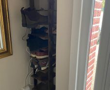 Shoe stand