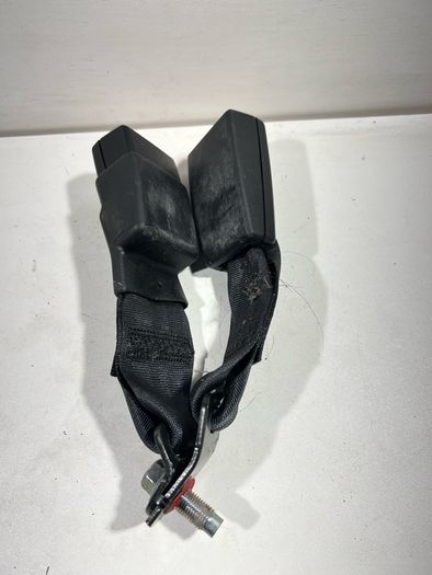 Nissan Leaf 2015 Rear Right Seat Belt Buckle A1l1b61g