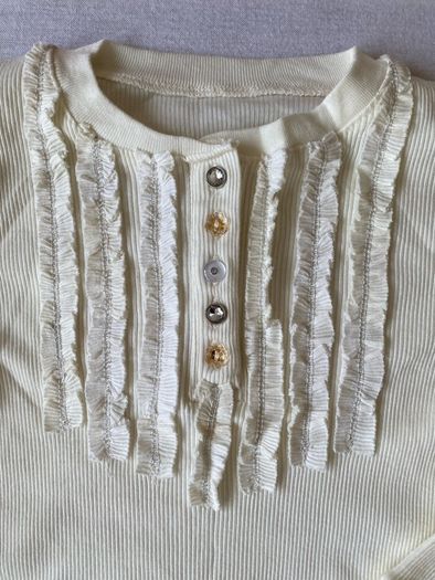 Brand new Girl's Cream Ribbon Top | Diamond buttons | Size 6yrs