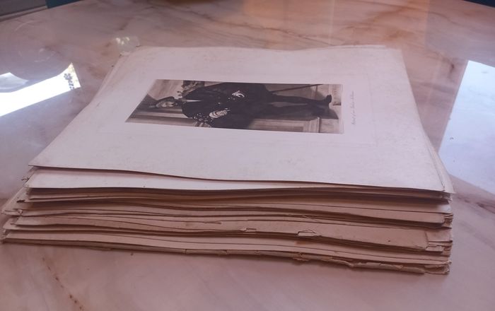 74 prints of paintings, D18 post 8e