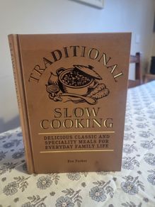 Traditional Slow Cooking (Hardcover