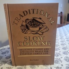 Traditional Slow Cooking (Hardcover