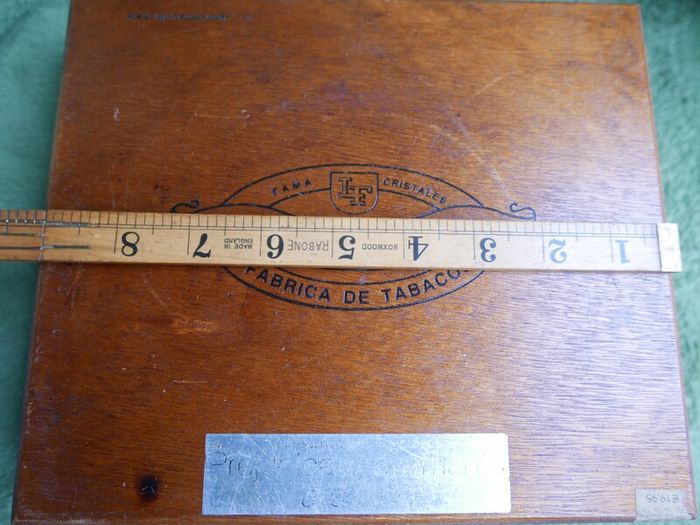 Vintage  La Fama Cigar Box, LF Cigar Box, Wooden Box, Vintage Cigar Box.