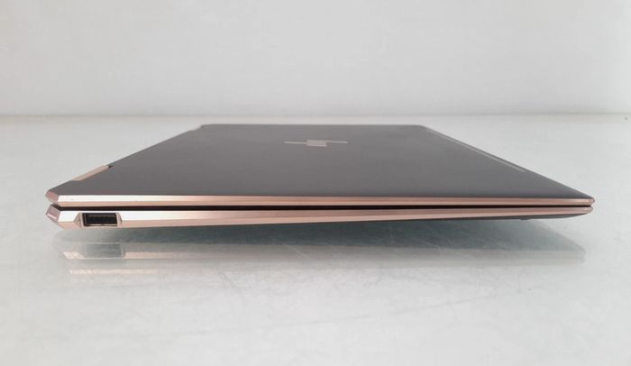 HP Spectre X360 Touchsreen 13-Ap0010na 13.3" Laptop i7 16GB 512GB NVME SSD Windows 11 Pro