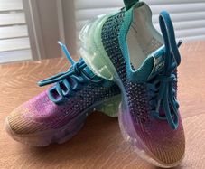 Steve Madden  runners