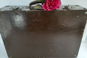 vintage Legge picnic case