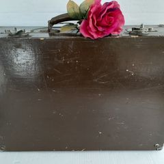 vintage Legge picnic case