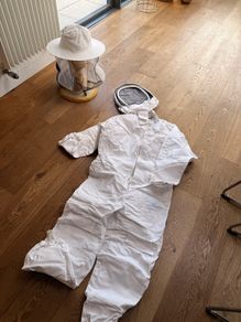 Bee keeping outfits x 3  28 euro each