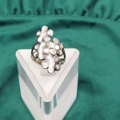 Beautiful Sterling Silver 925 Mother of Pearl Floral Ring