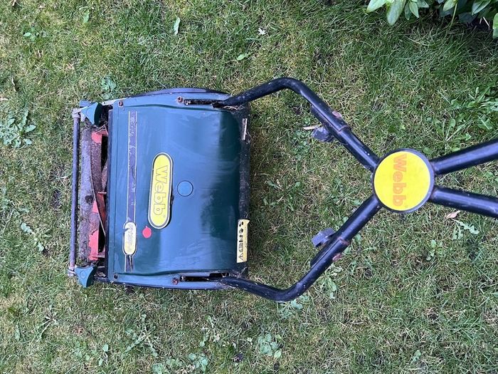 Webb 30cm Hand-push Roller Lawn Mower