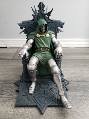 Dr Doom Art Asylum Collectable Statue