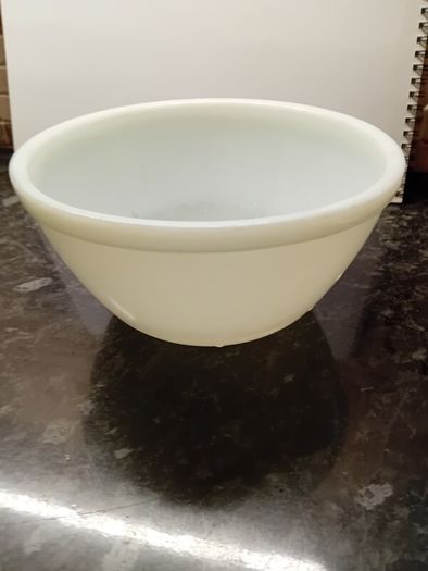 Amber pyrex mixing Bowl