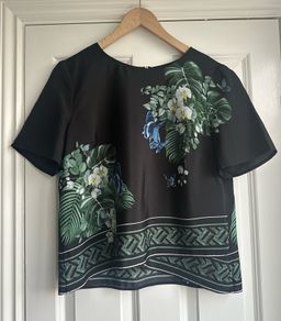 Oasis top - sz 14