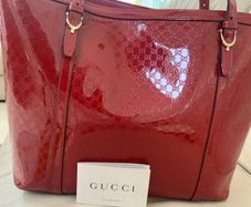 Gucci  MicroGuccissima Tote Red
