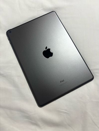 Apple iPad 9th Generation Space Grey 64GB + WB Pen + USB-C to Lightning Cable