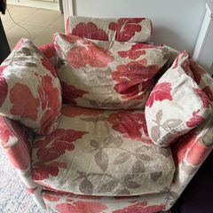 fama moon chair