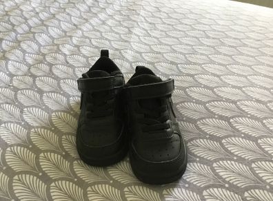 New baby runners Nike size 5,5 Uk