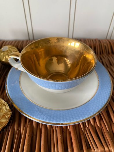 cups  & saucers - vintage china