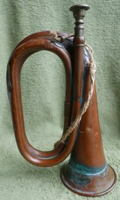 WW1 US Army M1892 field trumpet (bugle) dated 1915 and maker marked "JW York & Sons, Grand Rapids, Michigan, USA". Complete with mouthpeice.