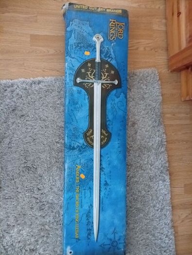 anduril the sword of king elessar