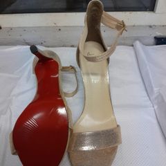 Size 5 Christian louboutin narrow fitting mark on one heel as seen in pics