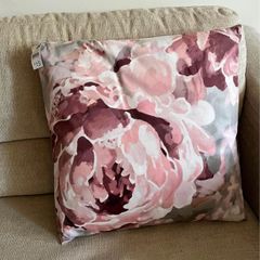 Cushions x 4
