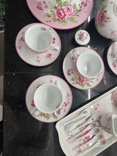 Dunnes Stores Matching Tea Set