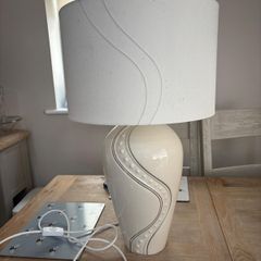 Belleek table lamp