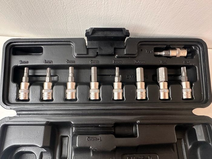 Torque wrench used once in mint condition