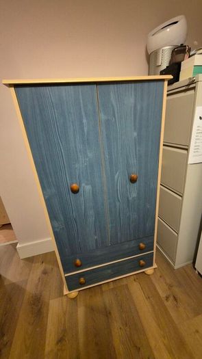Chest of drawers & Wardrobe