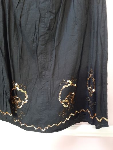 New cotton skirt tag attached