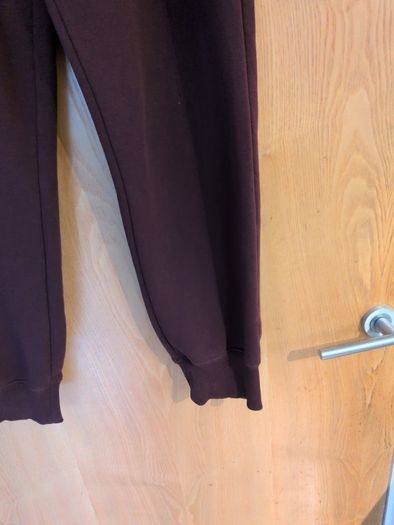 Nike Burgundy Tracksuit Bottoms.  S. M - 14.   B.N.W.T.